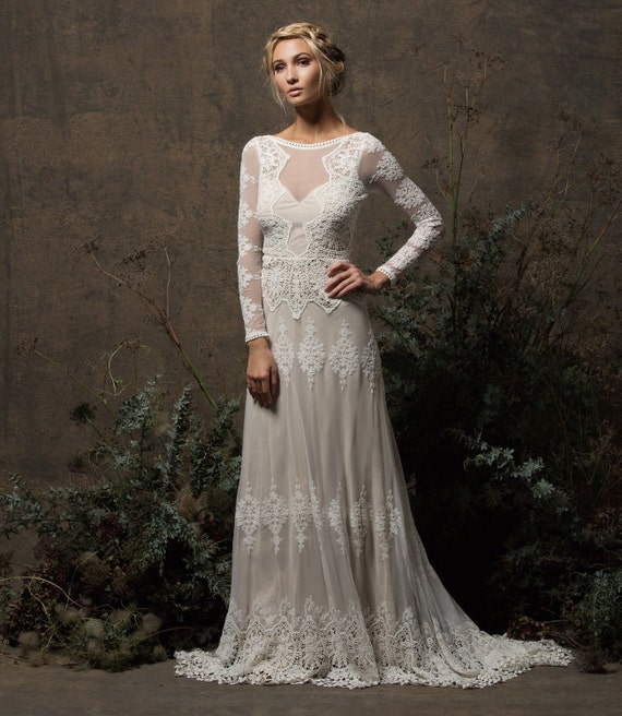 Long Sleeve Backless Wedding Dress